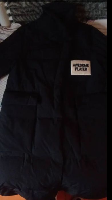 Продам зимнию куртку