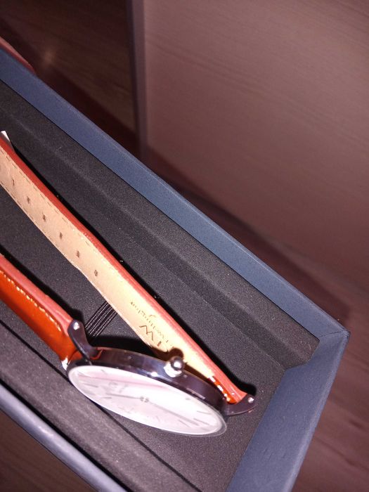 Дамски часовник DW