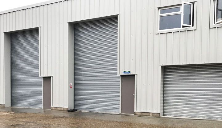 Качествени гаражни ролетни врати, охранителни ролетки