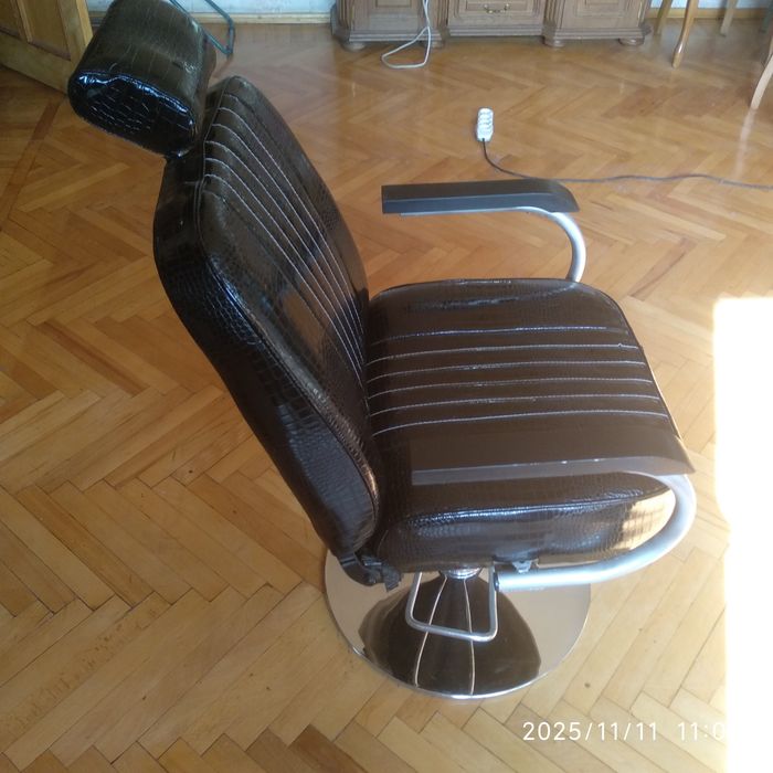 Кресло для парикмахерской