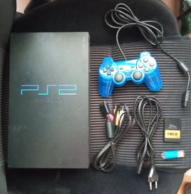 PS2 Playstation 2 хакната с карта + 17 игри