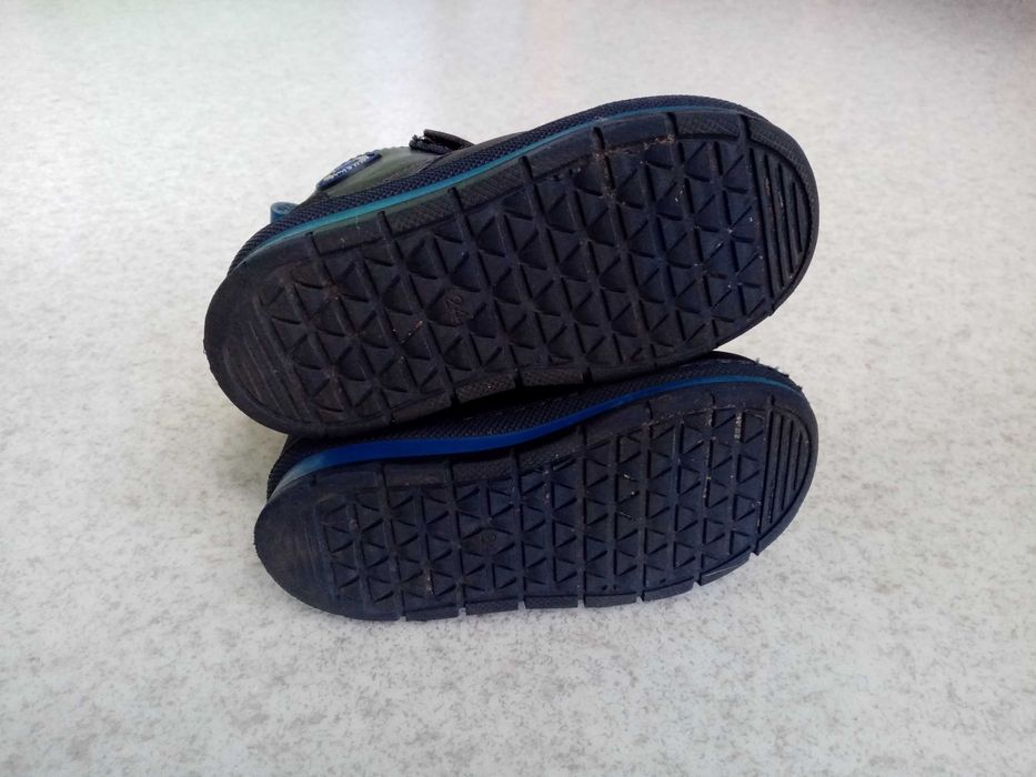 Детски боти 24 номер