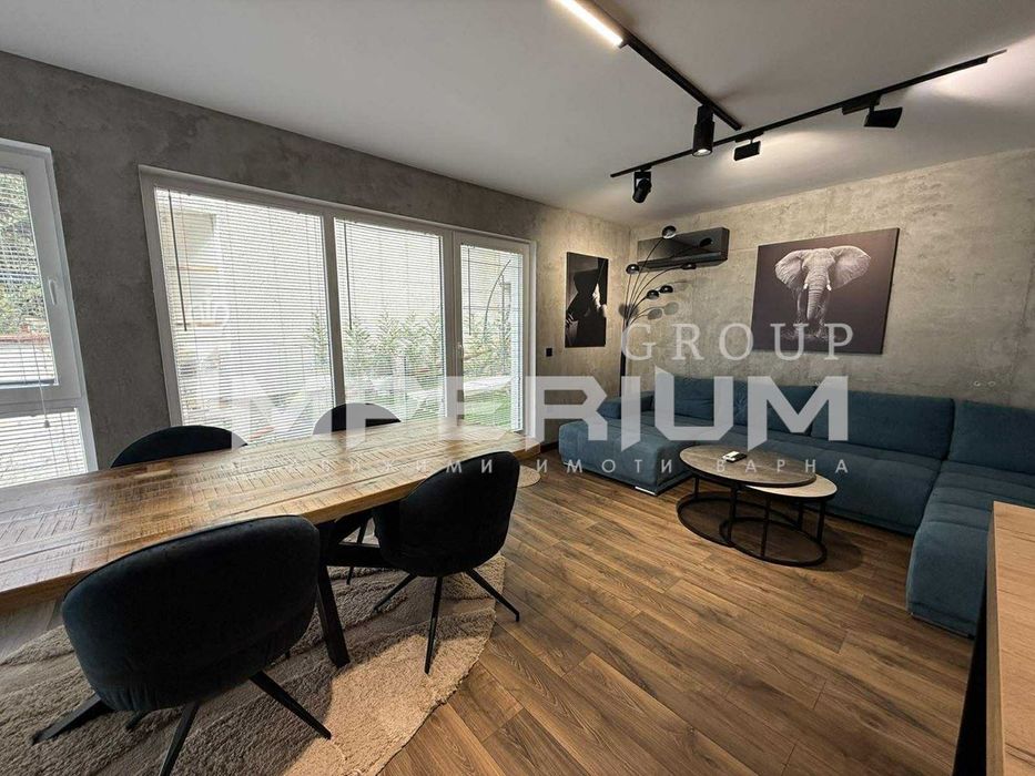 Продава се Двустаен апартамент в Варна, Бриз - 80 кв.м за 13 €/кв.м - Снимка #1