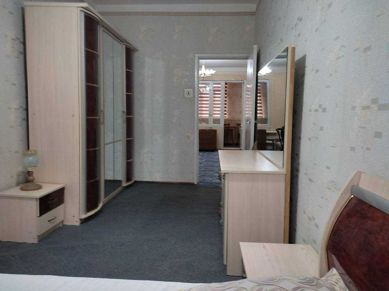 СРОЧНО 2 хонали квартира сотилади, Авиасозлар 2, 2/2/4