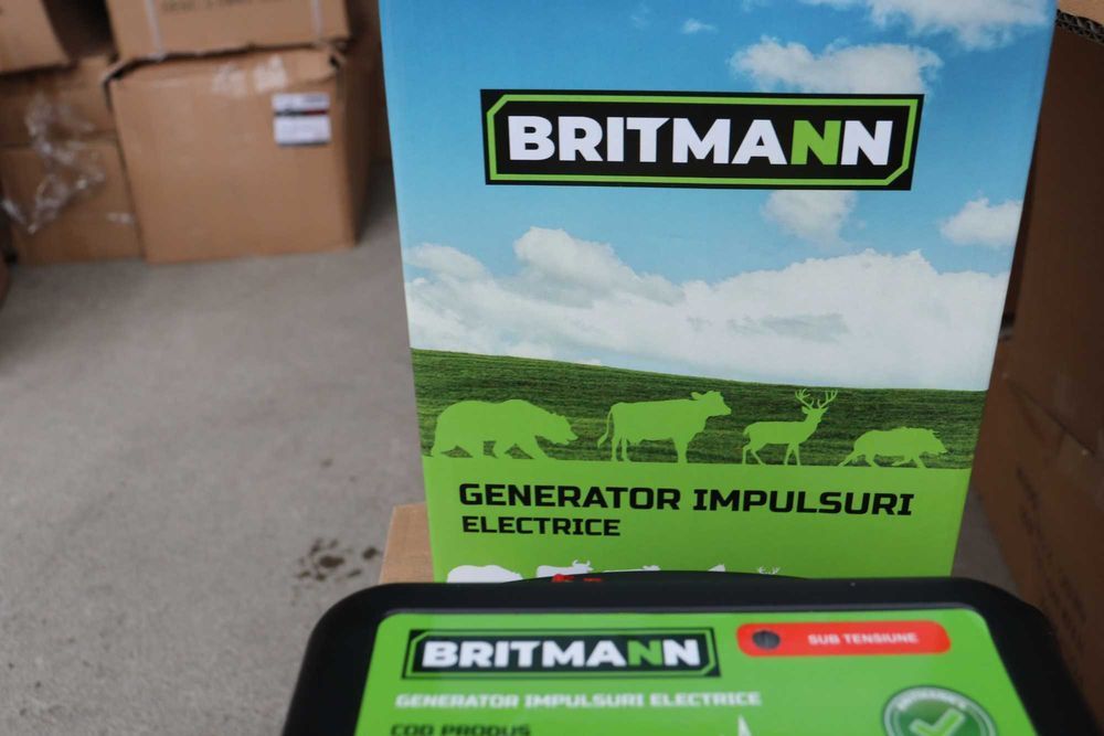 Generator de impulsuri DC 12/220V, 4.5 Joule 40km pentru gard electric