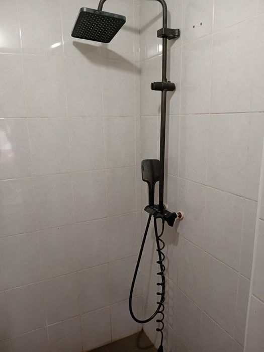 Тинчликда ховли уйда кизларга икки хонаси без маклер