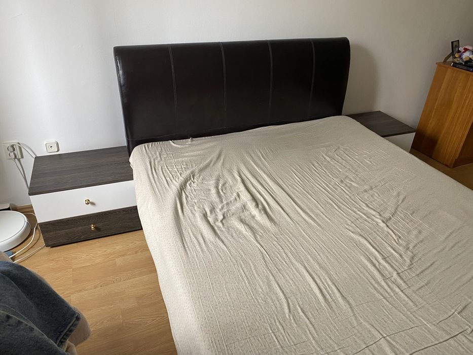 Pat matrimonial de vinzare noptiere incluse in pret