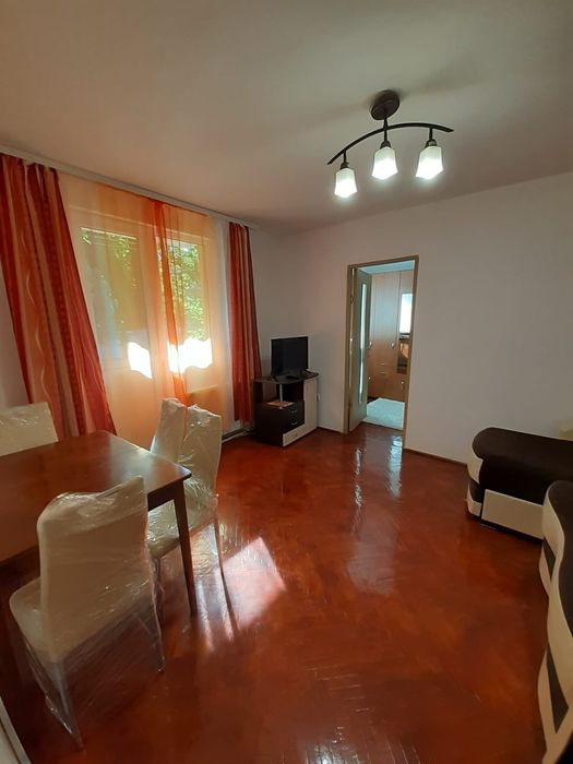 Apartament de inchiriat