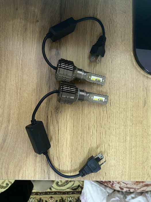 Н4 лед лампы новые