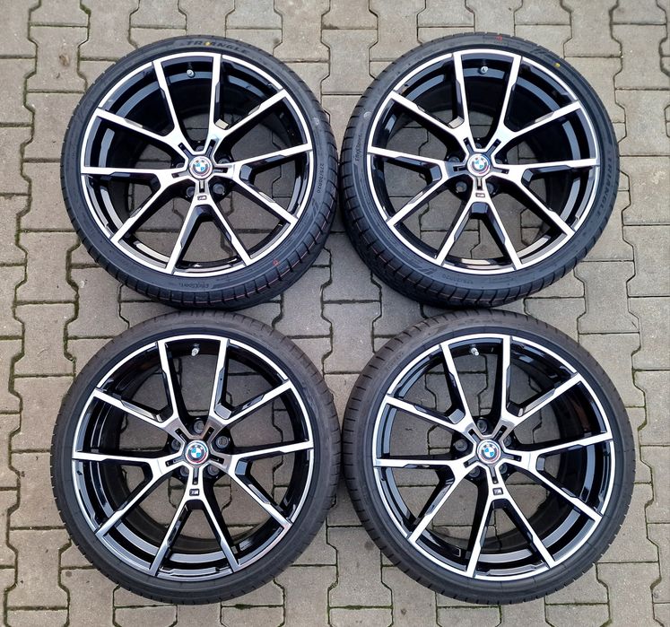 Jante BMW M pe 2.0 anvelope NOI 8 G14 G15 5 G30 Diamond Cut roti jenti