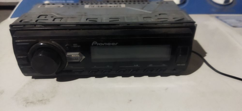 Продам магнитолу  pioneer