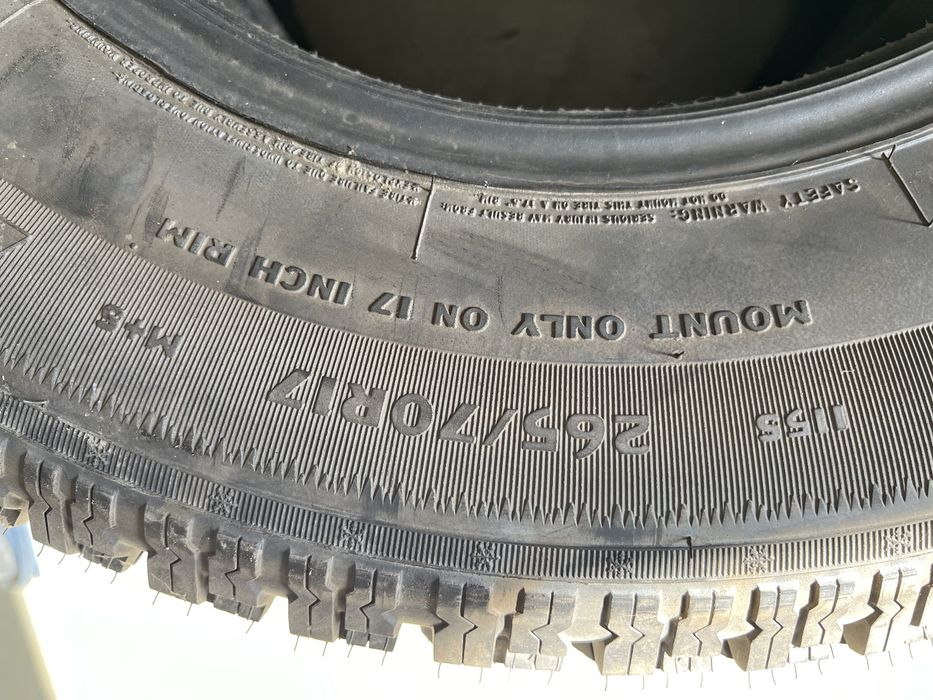 Doua anvelope  Allseason 265/70 R17 Mastercraft