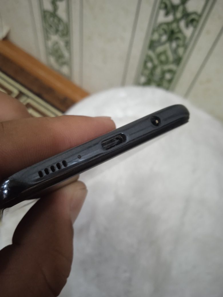A51 sotiladi 128 gb