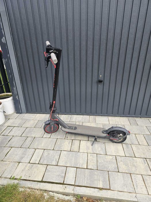 Trotineta Xiaomi ES80