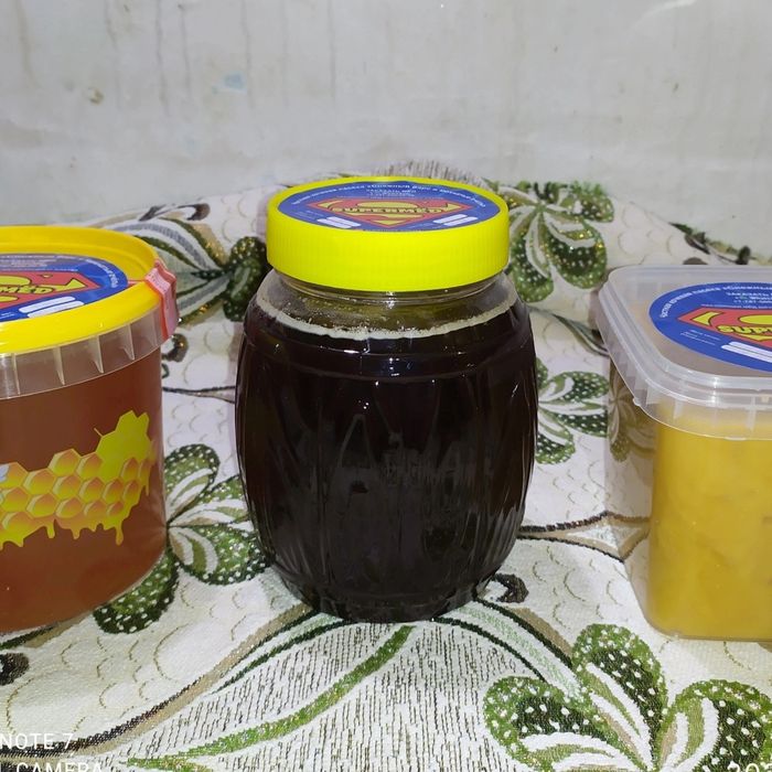 Некакувсешный МЁД, чёрный гречишный сорта Сумчанка
