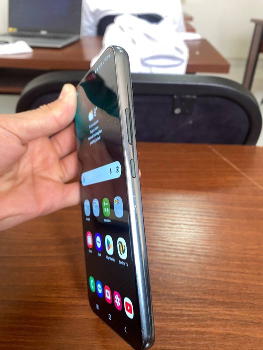 Samsung s22 + 12ga 256