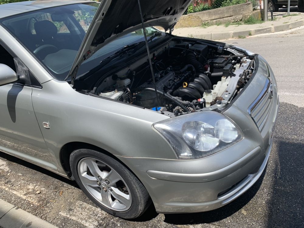 250Броя На Части Тойота Авенсис Toyota Avensis 1.8 VVTI 2.0 VVTI