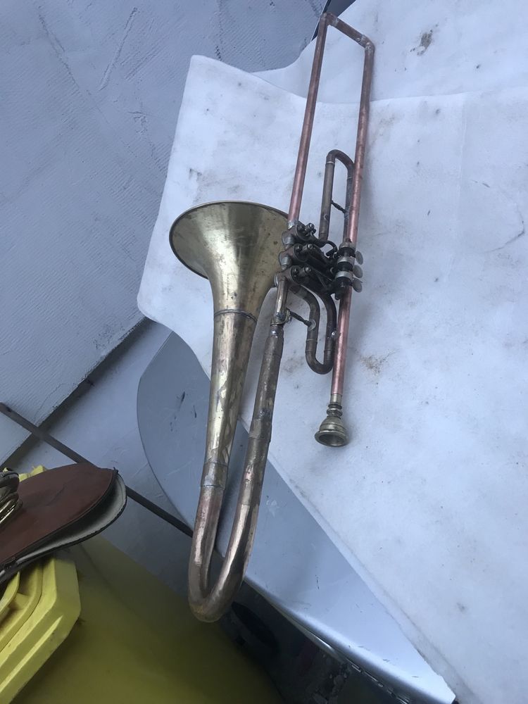 Trombon cu clape ieftin Merita