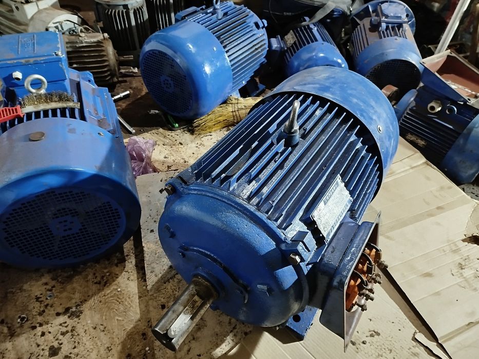 Продам электродвигателя