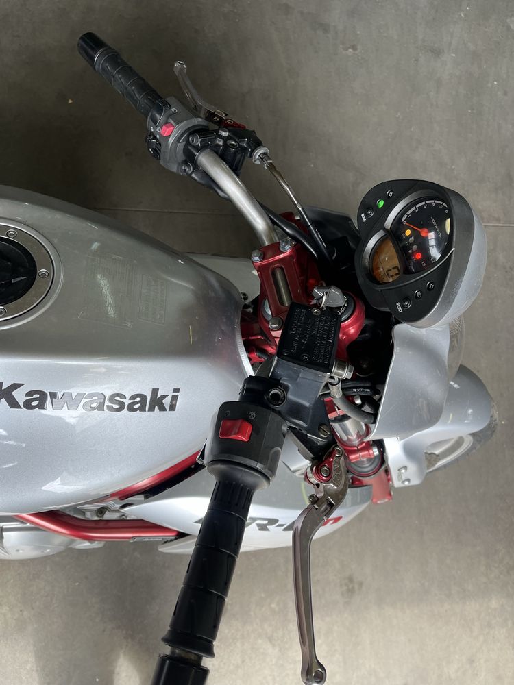 Vand Kawasaki ER-6N ABS