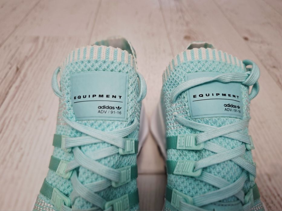 Adidas-Ориг. Маратонки  Нови!