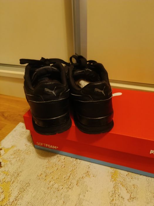 .Маратонки PUMA.