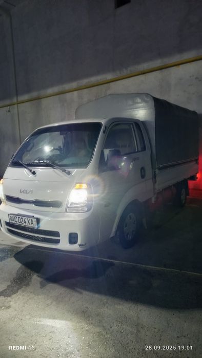 Kia bongo 2700 .