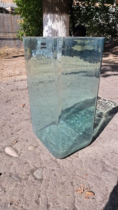 Shisha idish, eski akkumulyator bankasi. Шиша идиш