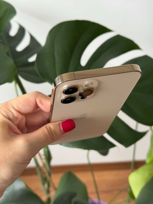 iPhone 12 Pro Max 128GB в ОТЛИЧНО състояние!