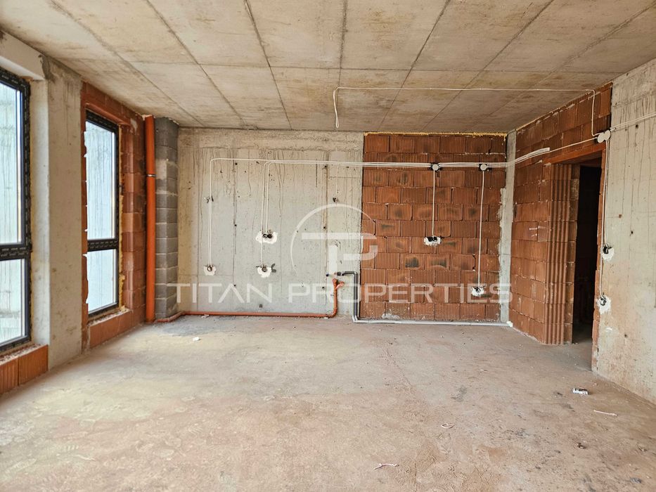 Продава се Тристаен апартамент в Пловдив, Остромила - 116 кв.м за 1254 €/кв.м - Снимка #4