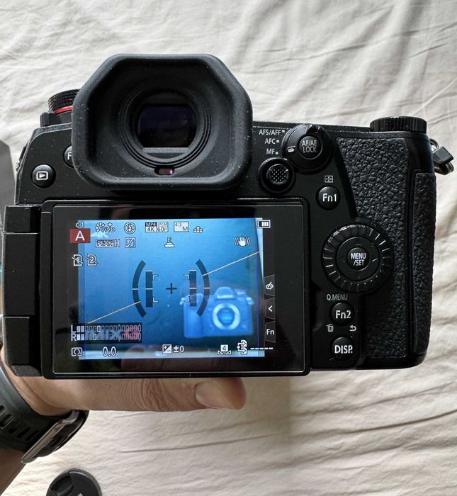 Camera foto LUMIX Panasonic G9 + Obiectiv Laowa 18mm f0.95 Argus APO