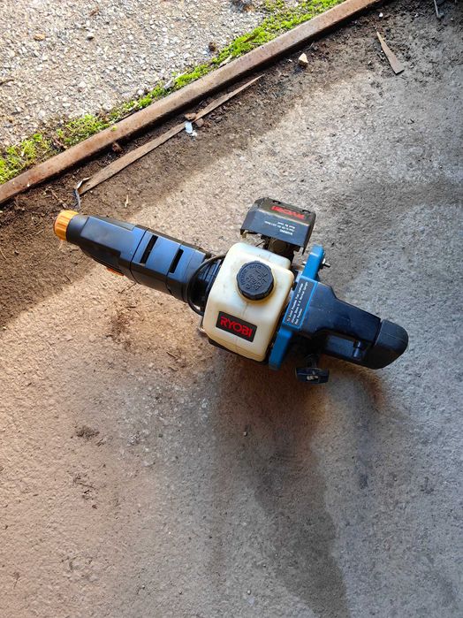 Бензинов перфоратор RYOBI нов