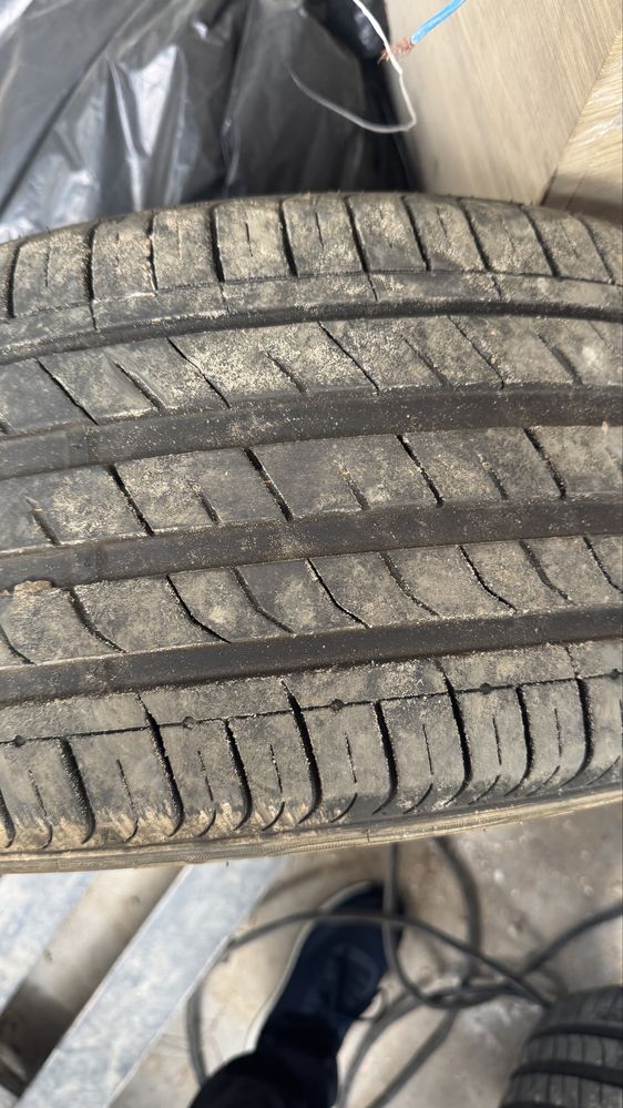 235/45 R 18 Nexen