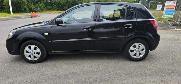 Kia Rio 1,5 crdi Мотор Дюзи Турбо Скоростна кутия Стартер Динамо Глава
