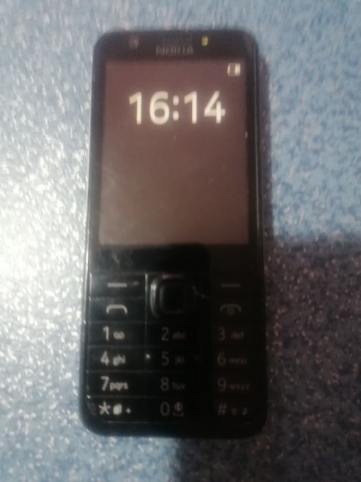 Telefon Nokia 230