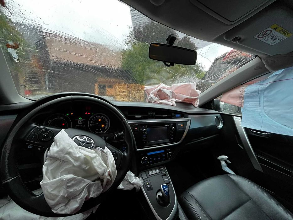 Toyota Auris 1.8 HSD