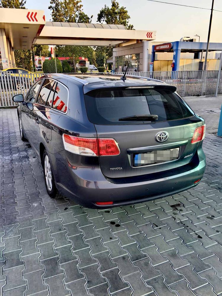 Toyota Avensis 1.8 газ/ бензин