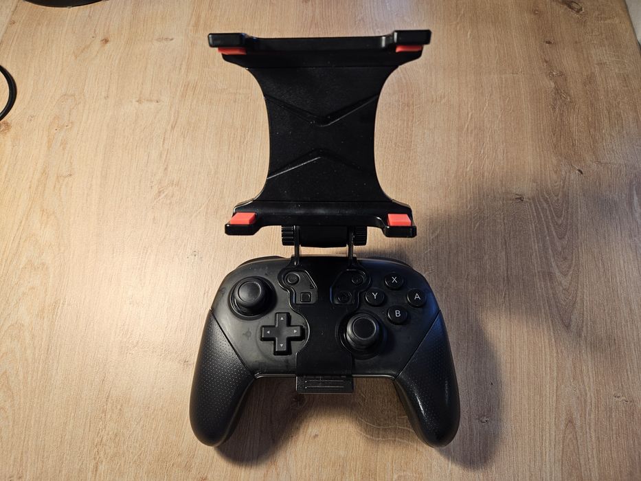 Pro Controller Nintendo Switch + suport consolă