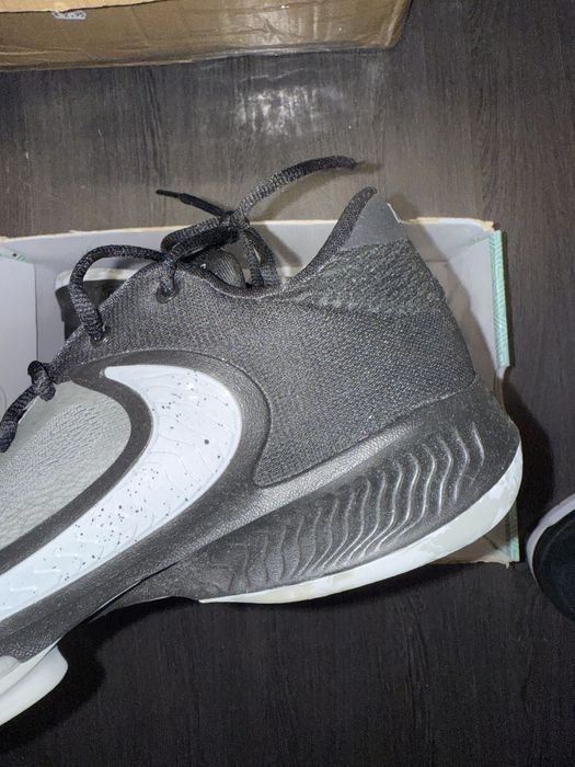 Баскетболни обувки  Nike Zoom Freak 4 "Zeus" - размер 44