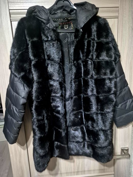 Прдам ноковую куртку