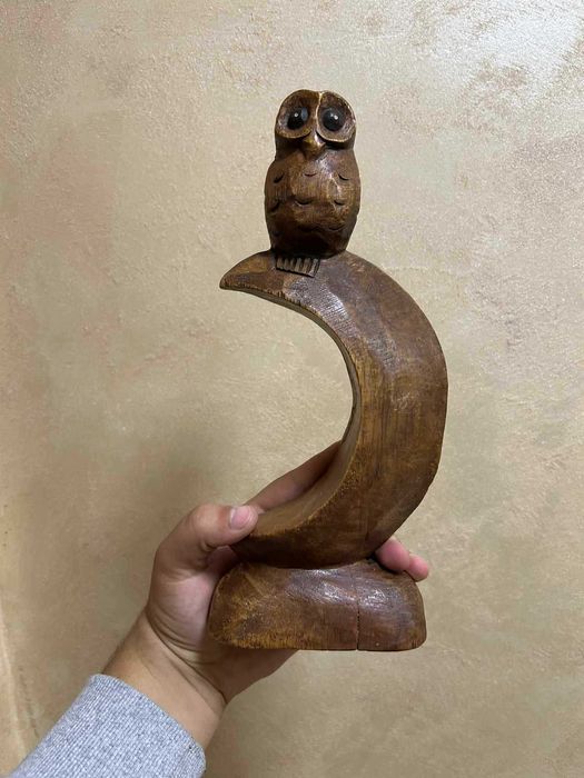 Ръчно изработена статуя на  дървена сова