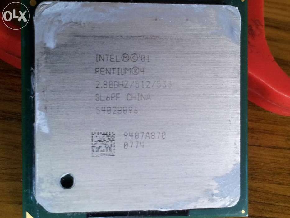 Procesor processor Intel PENTIUM 4 , 2,80 GHz / 512 / 533 + cooler