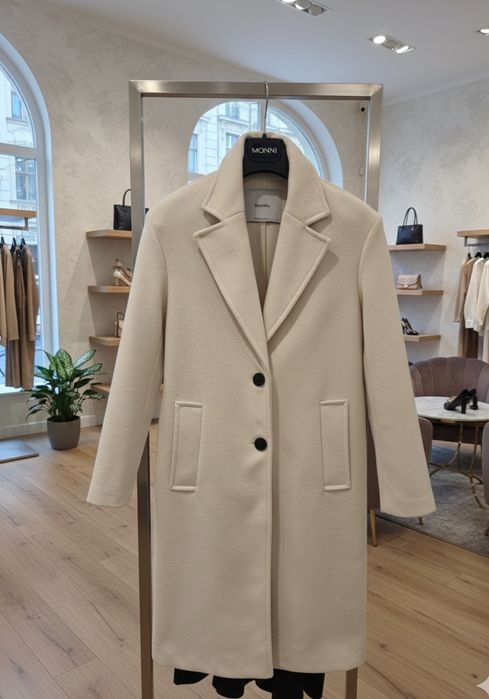 Палто          .