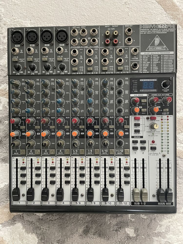 Пульт Behringer xenyx 1622 FX