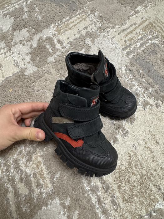 Продам сапоги 23 рр ,