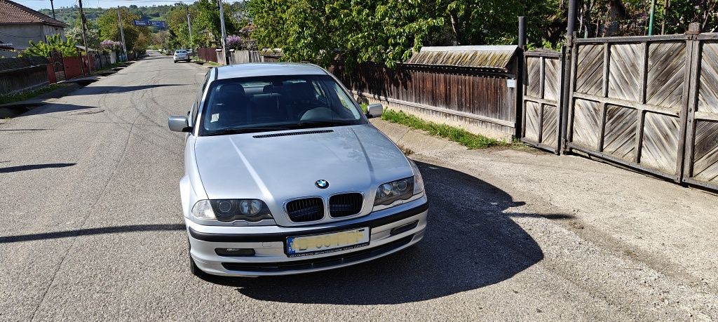 BMW seria 3 din 2001