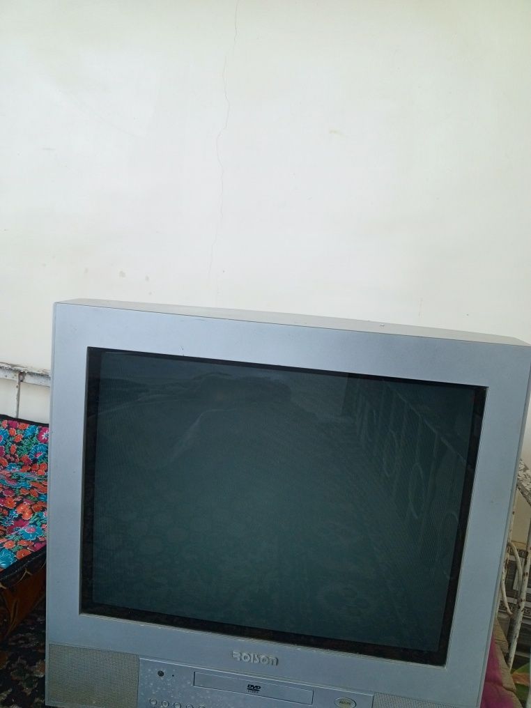 Televizor SOTILADI