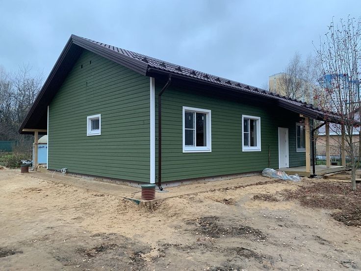 Executam case metalice cu panouri sandwich