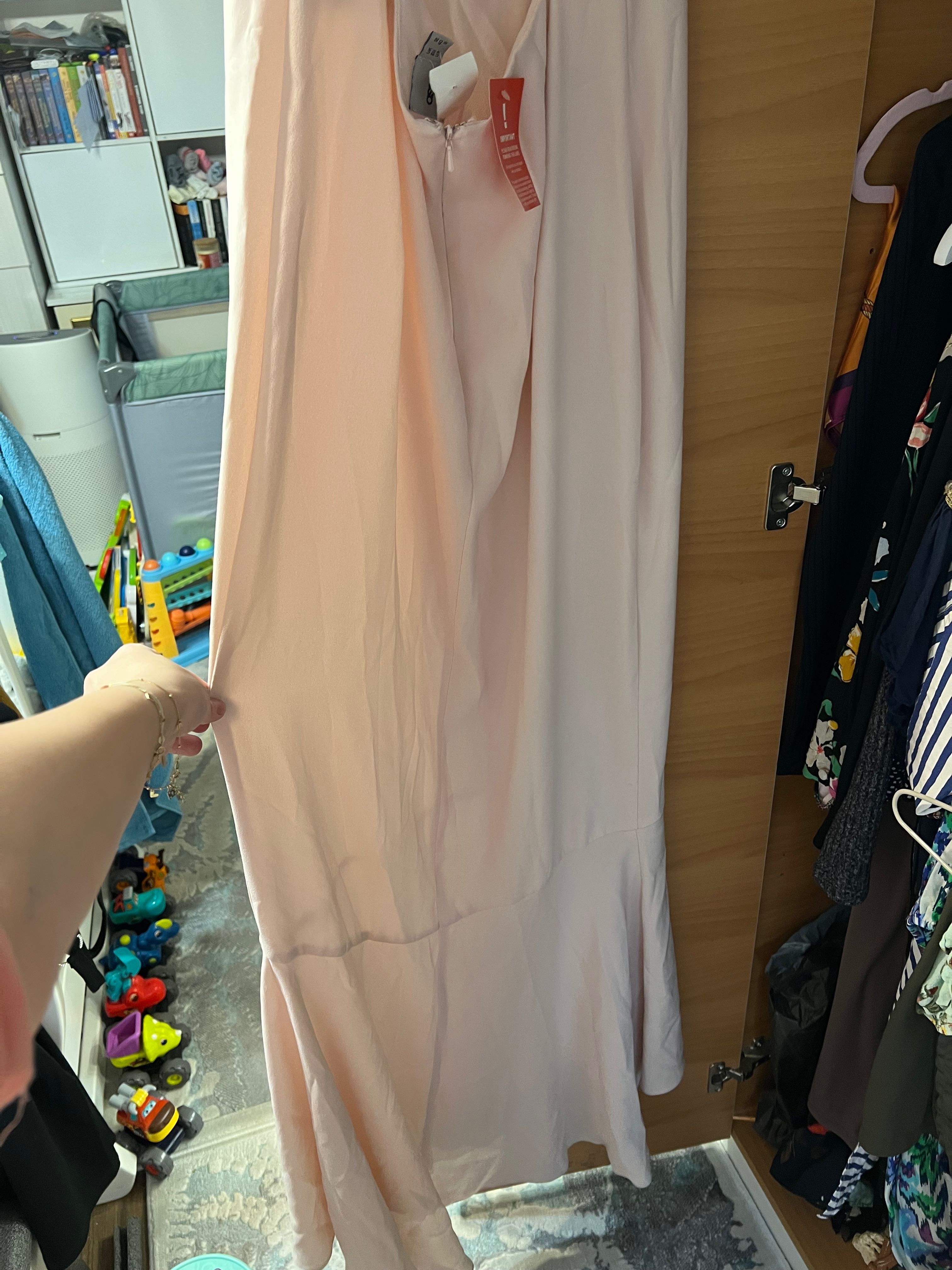 Rochie nouă Asos de ocazie roz pudră