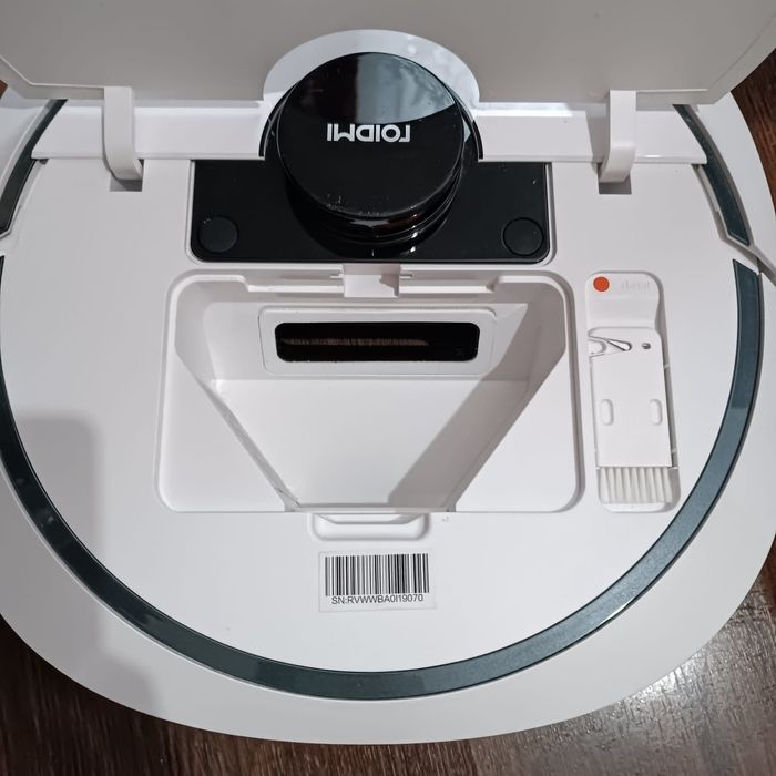 Продам робот пылесос